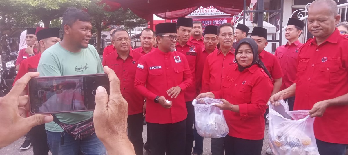 DPD PDI Perjuangan Riau Gelar Buka Puasa Bersama, Santuni Anak Yatim dan Kaum Dhuafa