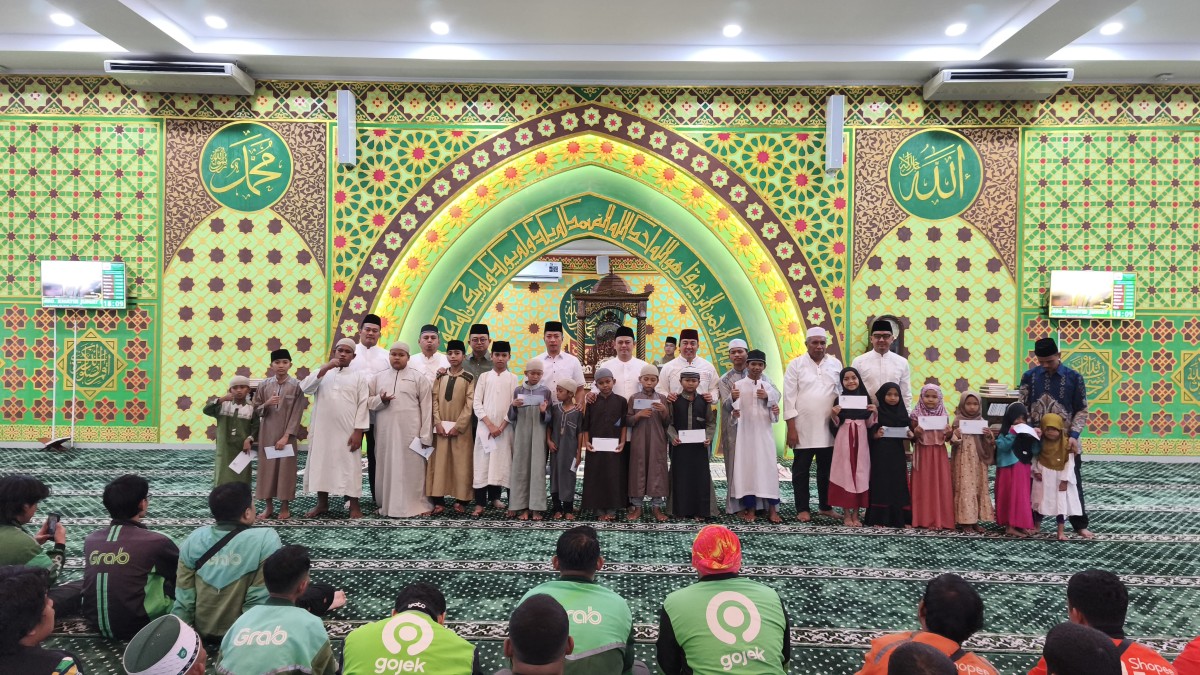 Hangatnya Ramadhan 1447 H, Ditlantas Polda Riau Buka Puasa Bersama Anak Yatim dan Ojol Sambil Gaungkan Mudik Aman Keluarga Bahagia