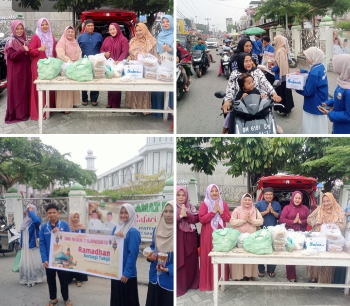 Keluarga Besar SMAN 2 Ujung Batu Berbagi Takjil kepada Masyarakat Pengguna Jalan
