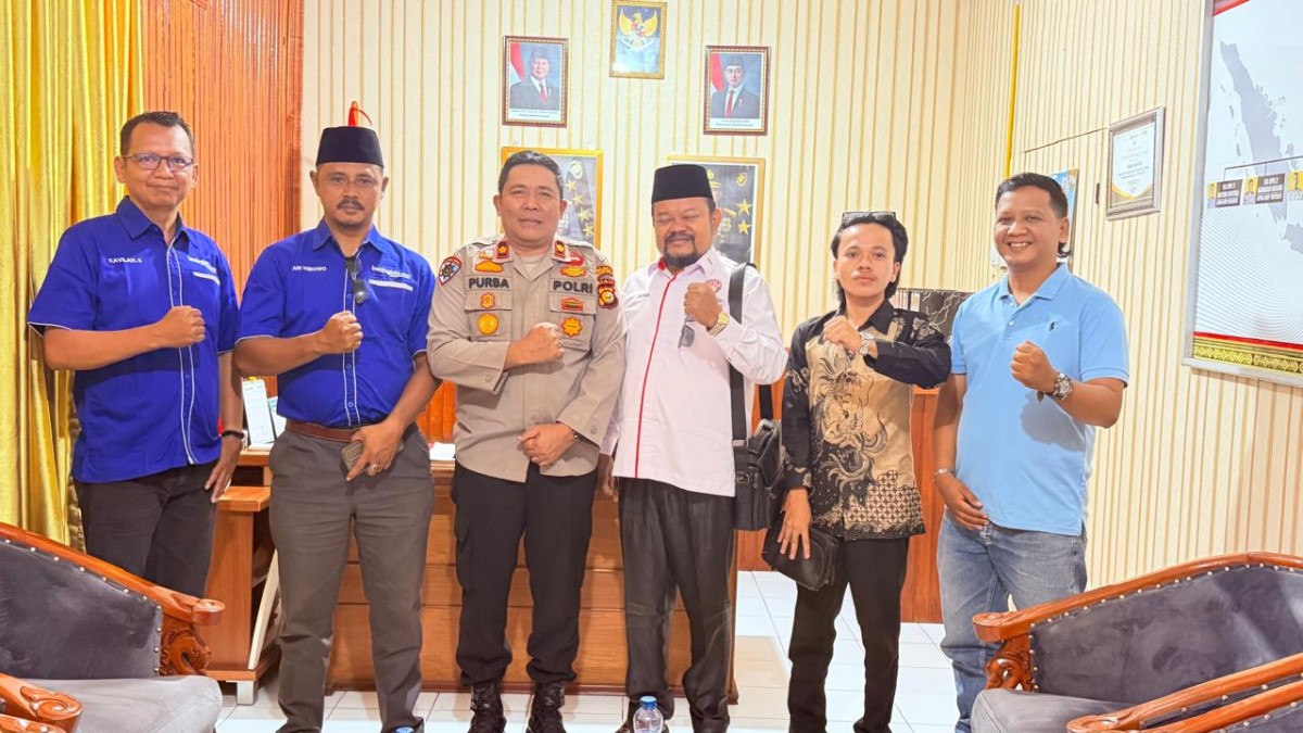 Tim LBH Rokan Darusaalam bersama Redaksi Media beninginfo.com Lakukan Kunjungan Ke Mako Polsek Ujung Batu
