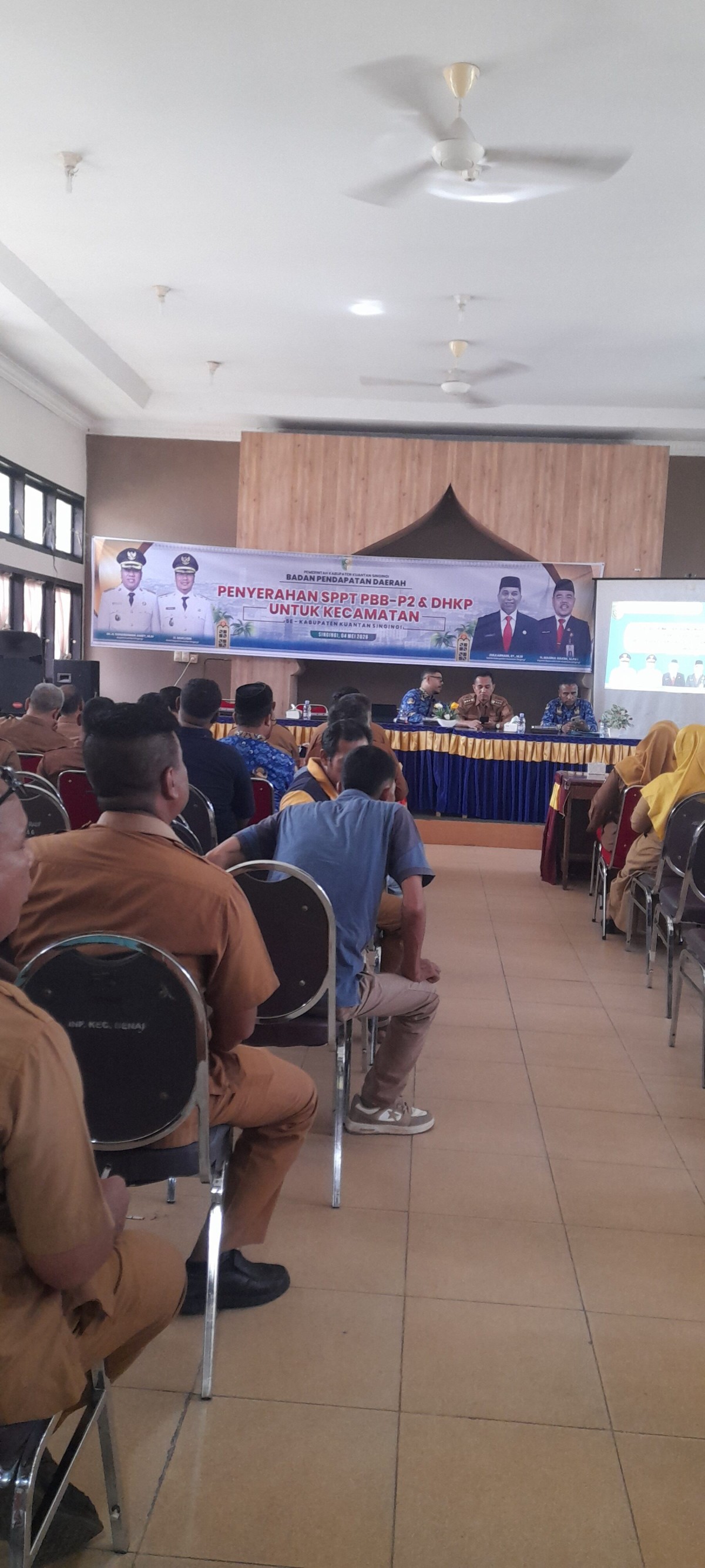Bapenda Kuansing Serahkan Hasil SPPT, P2, dan DHKP ke Kecamatan Singingi