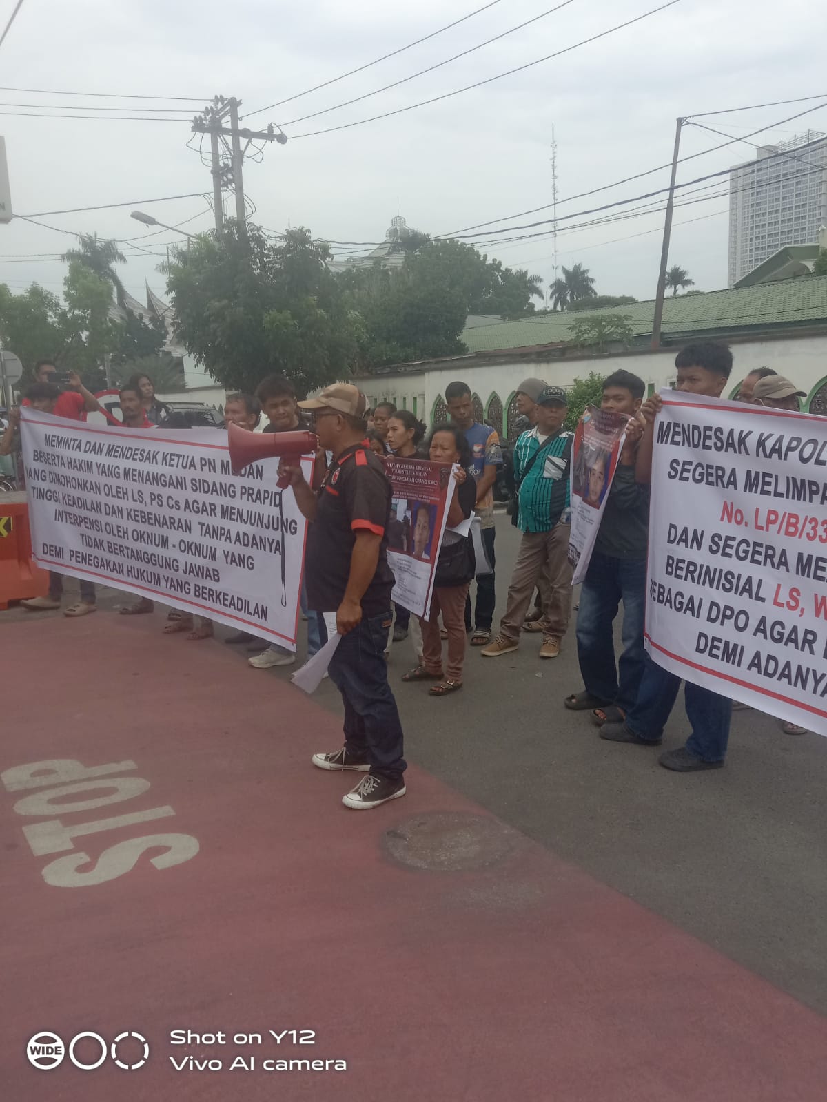 Demo di Pos Bloc dan Kejari Medan, Massa DPW JPK Pemerintah Desak Tangkap 3 DPO Kasus Pengeroyokan