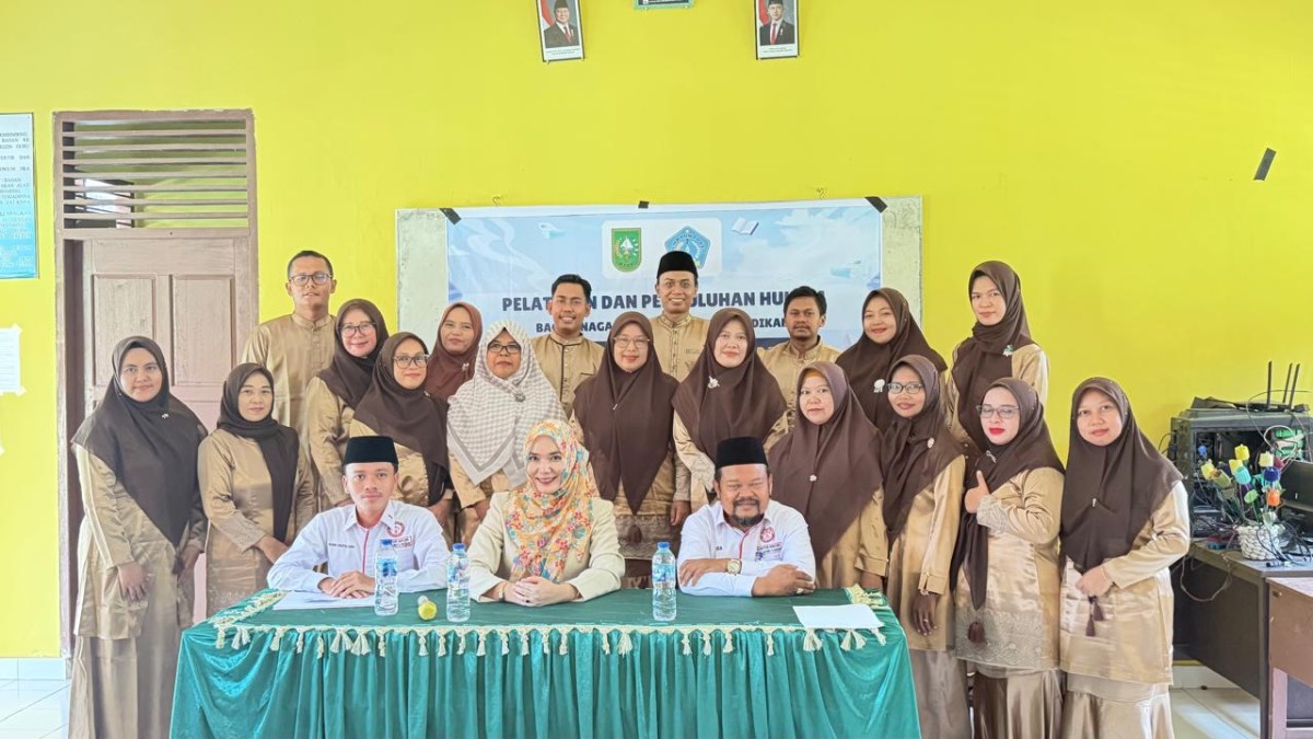 Putri Diana Dasopang: Wanita Harus Lebih Berpikir Cemerlang, Bukan Hanya Urusan Dapur.