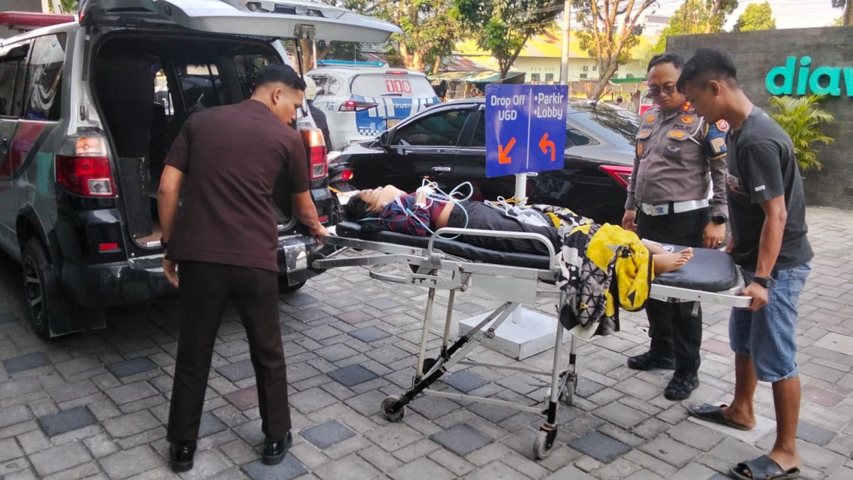 Personel Sat PJR Berjibaku Evakuasi Korban Kecelakaan Maut di Tol Permai, Tim TAA Diturunkan