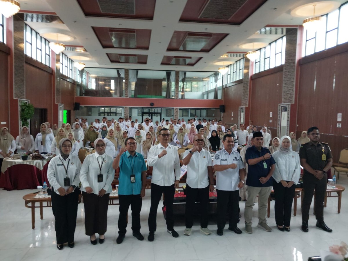 Buka Sosialisasi, Wabup Pasaman H. Parulian Minta Wali Nagari Disiplin dalam Pengalokasian Iuran untuk BPJS Ketenagakerjaan