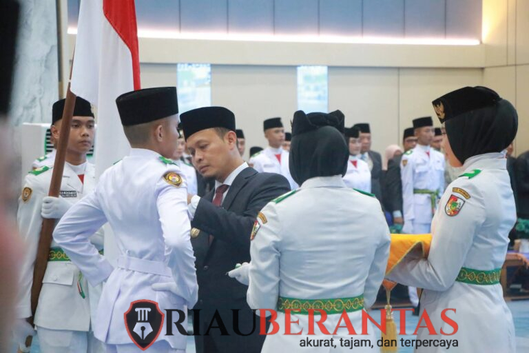 40 Paskibraka Pekanbaru Dikukuhkan, Siap Kibarkan Merah Putih