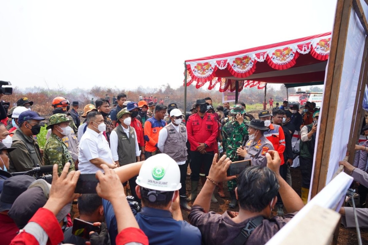 Kunjungi Lokasi Karhutla di Pelalawan, Menhut: Perintah Presiden Penegakan Hukum Tanpa Pandang Bulu