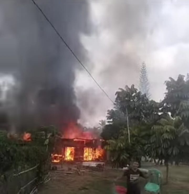 Tiga Bangunan di Kawasan SMPN 5 Kopah Terbakar, Kerugian Ditaksir Rp250 Juta