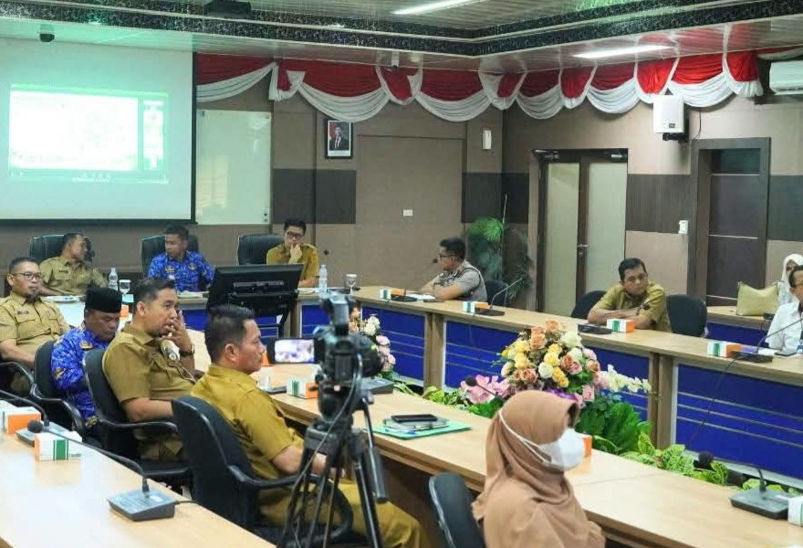 Rakor Bersama Menteri, Bupati Kampar Pastikan RBI Hadir Hingga Pelosok Desa 