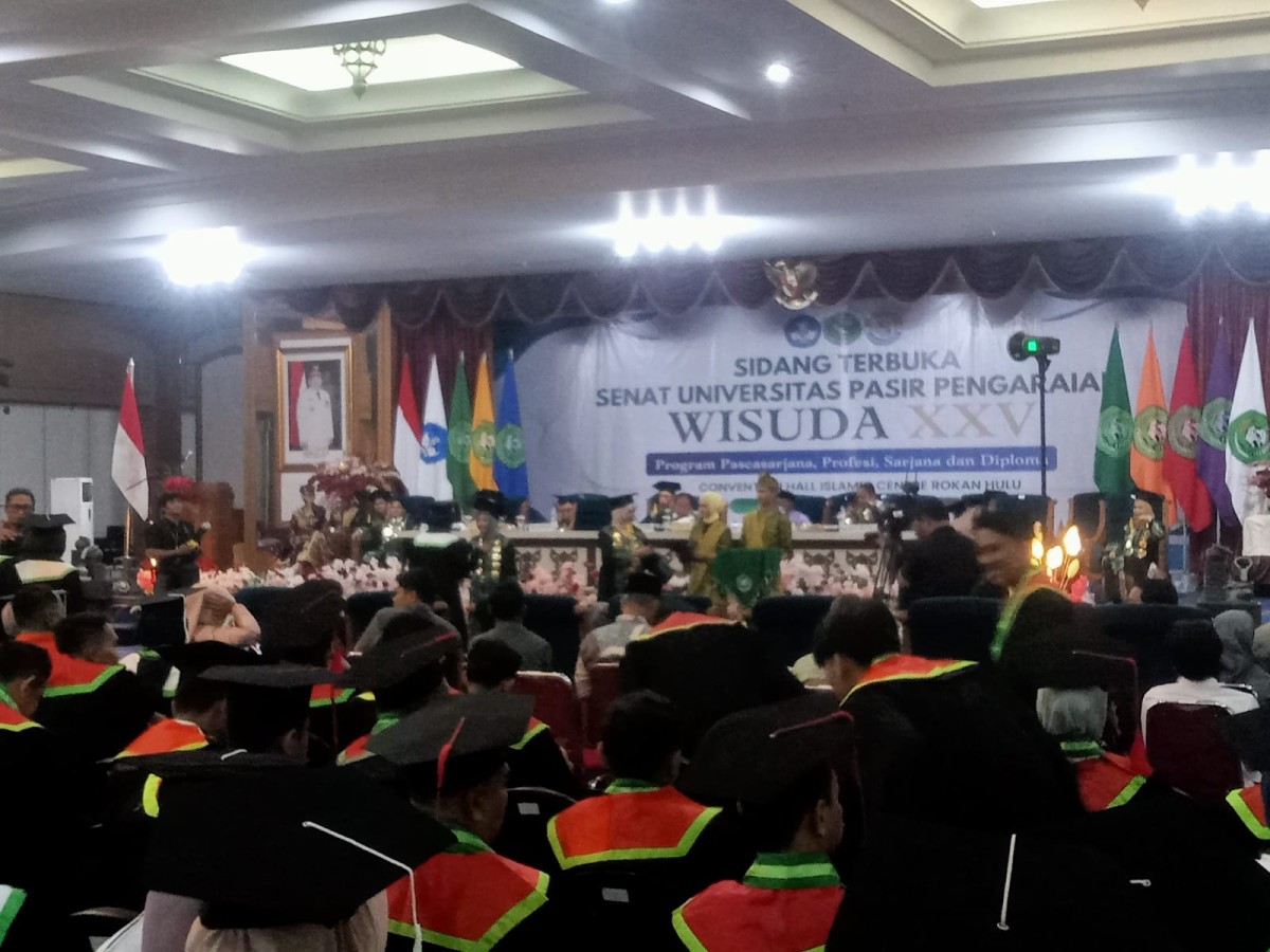 LBH RODAS Ucapkan Selamat Kepada Ketua DPRD Rohul Hj. Sumiartini, S.H. yang Resmi Sandang Gelar Sarjana Hukum dari UPP