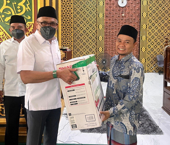 Gus Muhaimin Hadirkan Rumah Bebas Asap untuk Pesantren di Pekanbaru