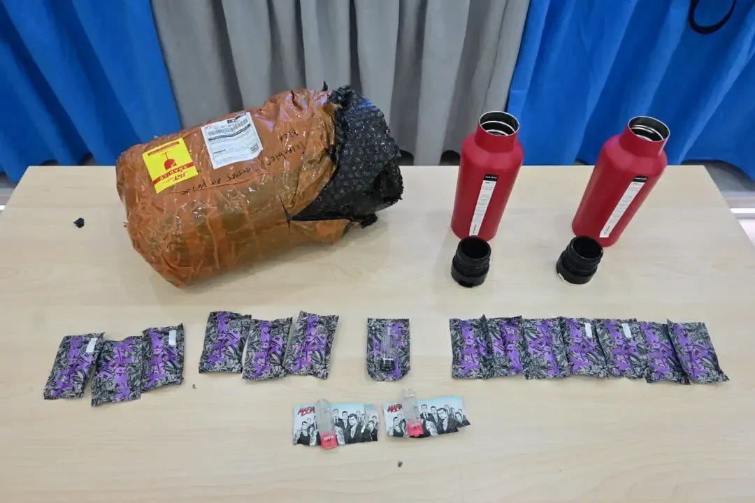 Petugas Gagalkan Penyelundupan Paket Narkoba di Bandara SSK II Pekanbaru