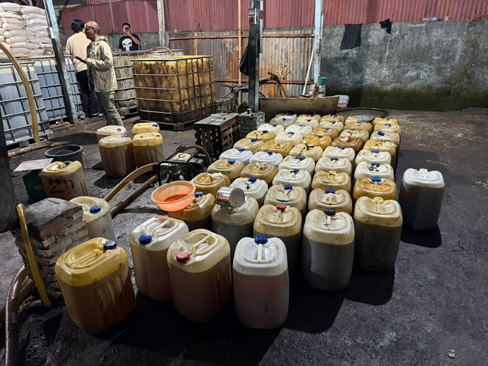 Pemilik Gudang dan Sopir Diamankan, Polisi Ungkap Penyelewengan BBM Subsidi di Kandis
